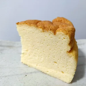 porción tarta de queso esponjosa japonesa