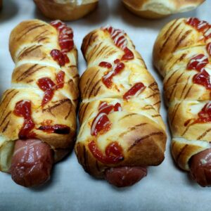 Soseji pan (pan de salchicha)